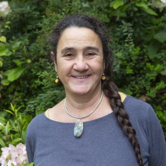 Image of Jo Elworthy smiling